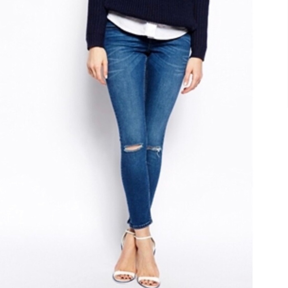 Just Black Distressed Blue Jeans